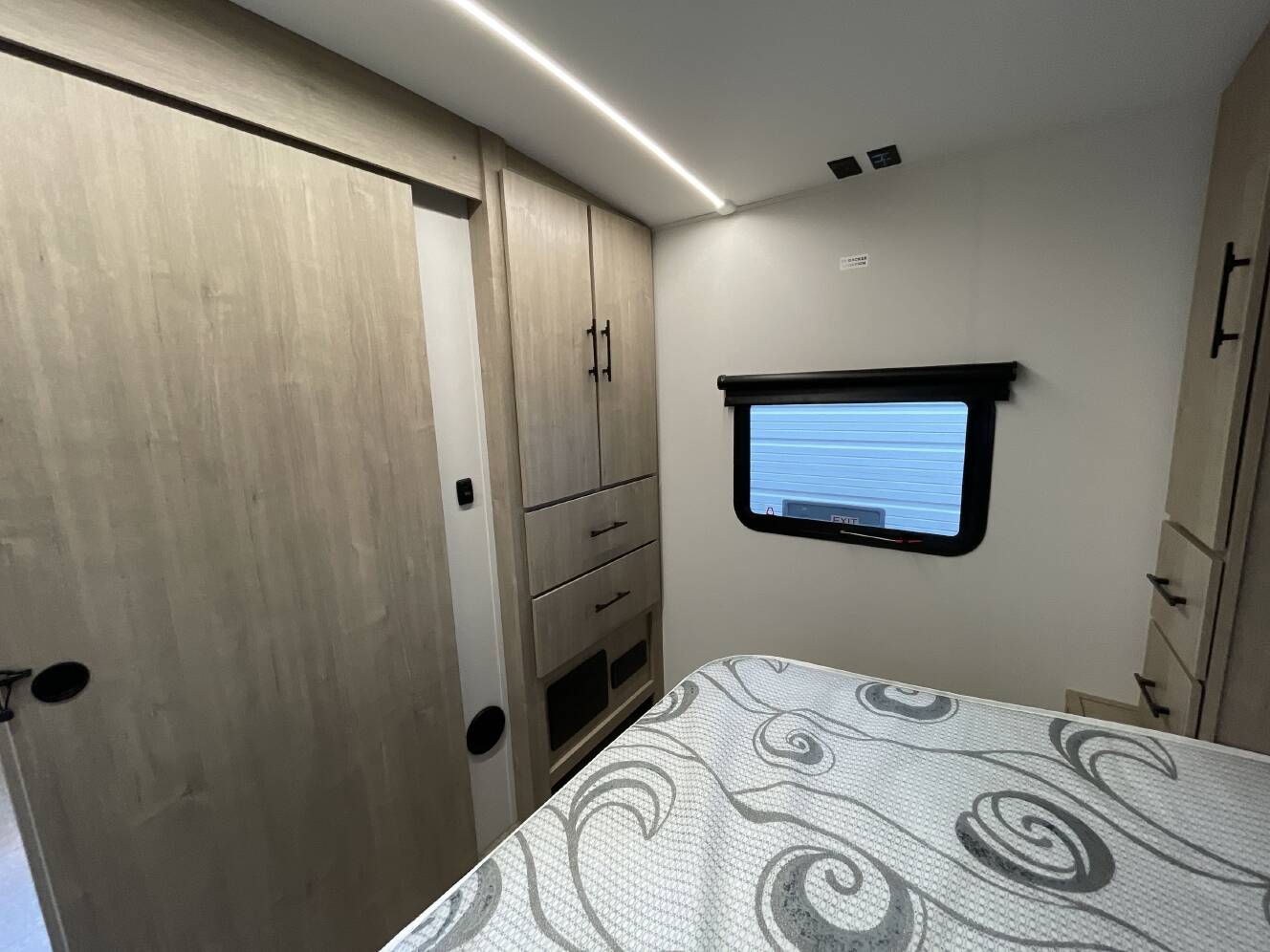 A photo of this 2025 Grand Design IMAGINE 2670MK