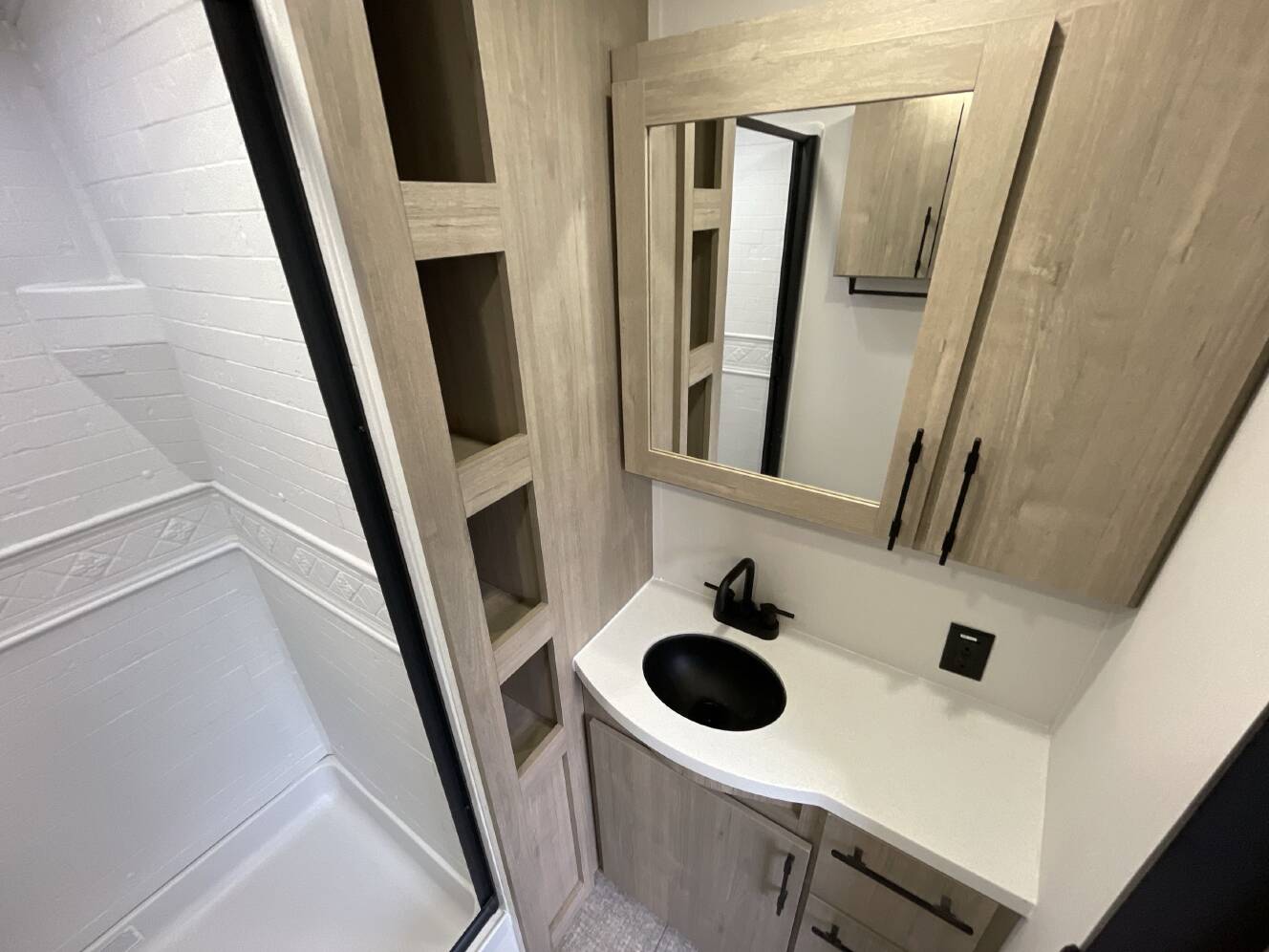 A photo of this 2025 Grand Design IMAGINE 2670MK