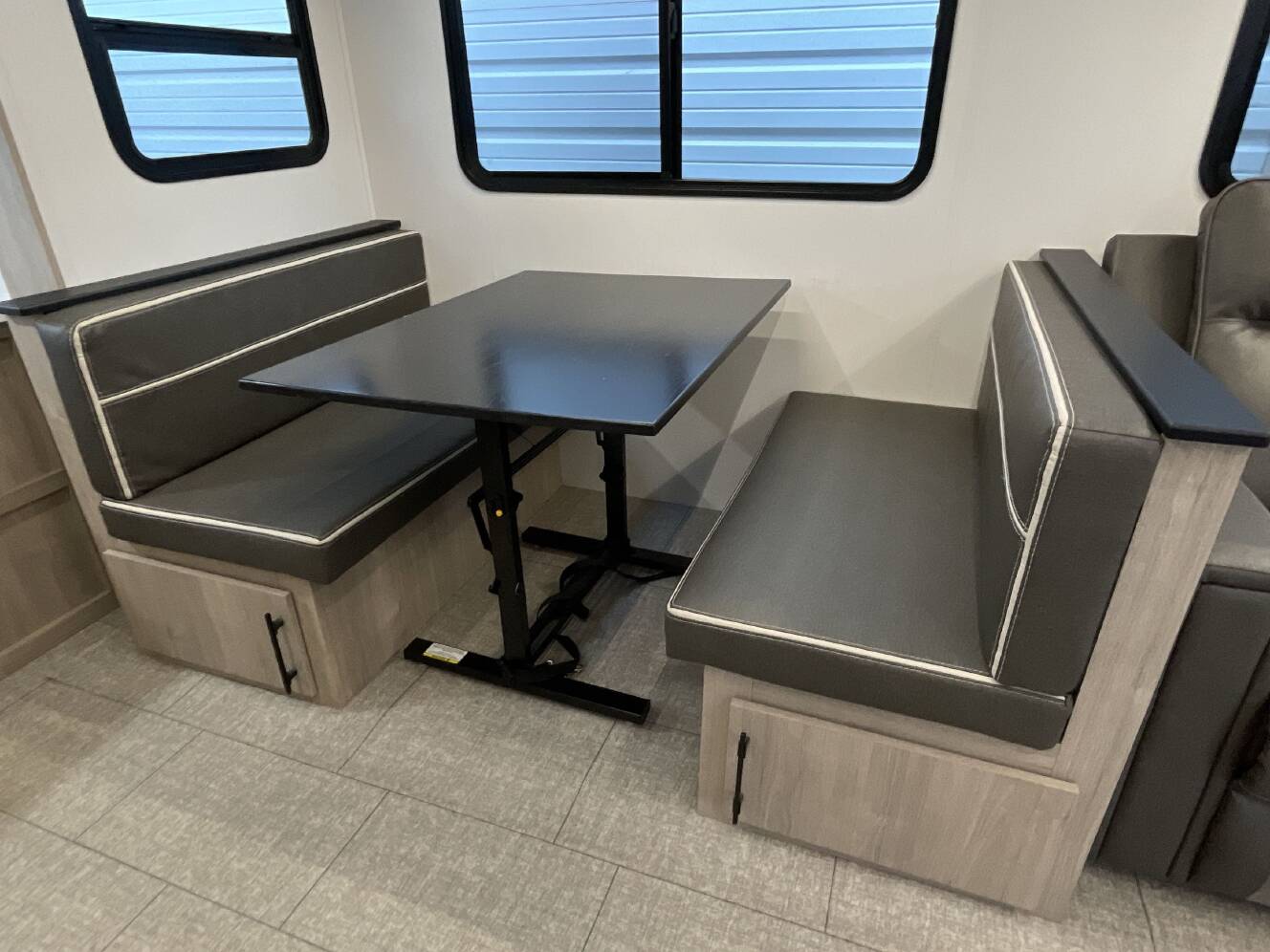 A photo of this 2025 Grand Design IMAGINE 2670MK