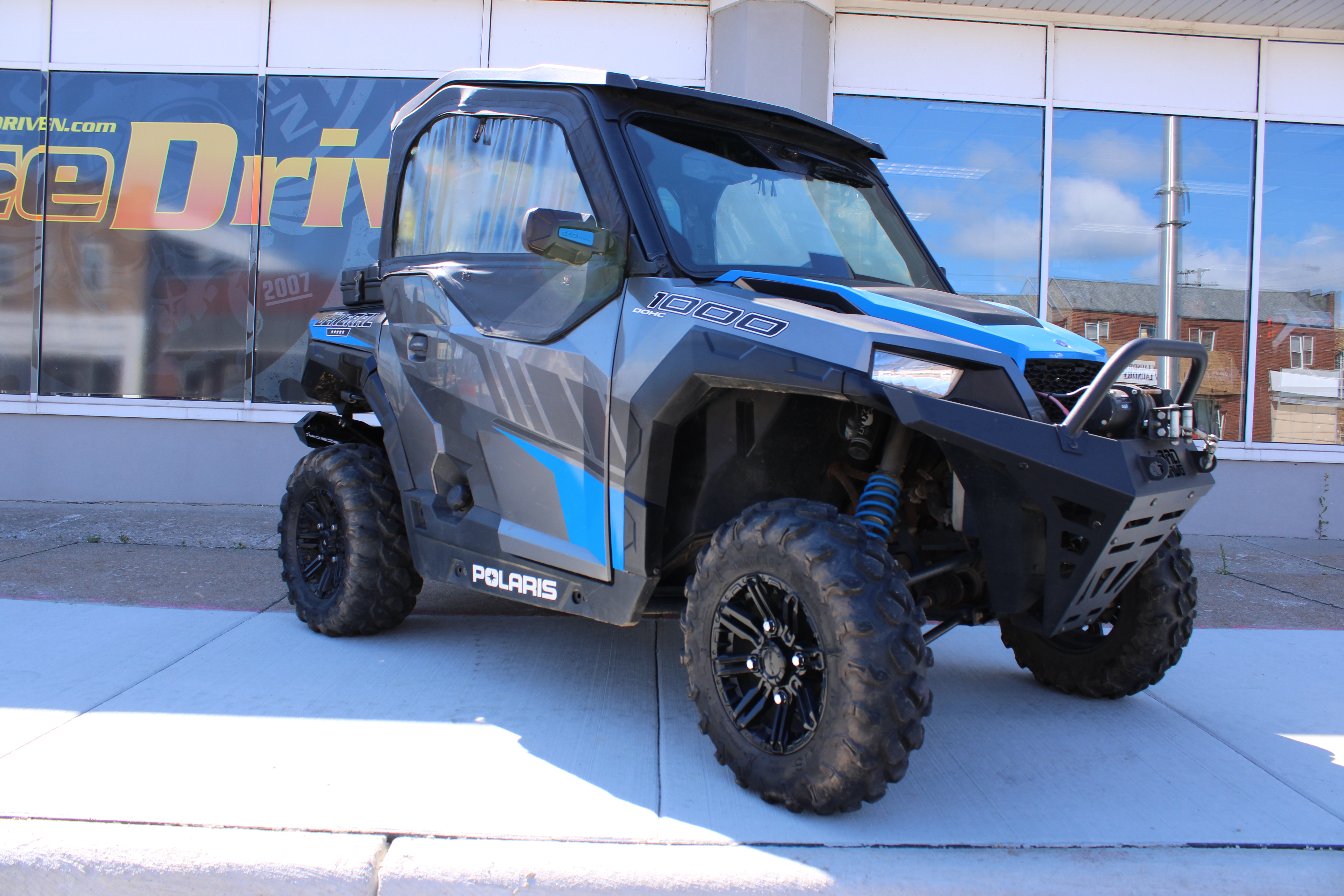 2019 Polaris POLARIS GENERAL 1000 DELUXE TITANIUM in escanaba MI