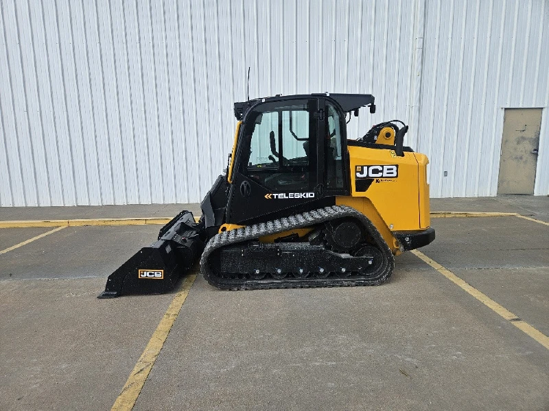 2026 JCB 3TS-8T