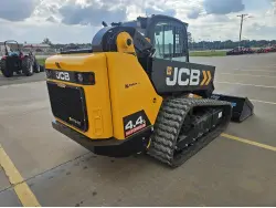 2026 JCB 4TS-8T