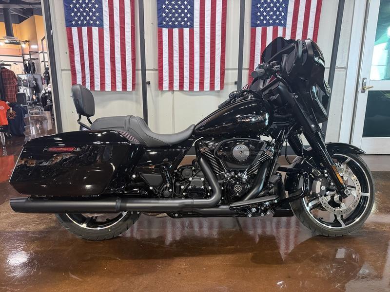 2025 Harley-Davidson Street Glide in Henderson, NV