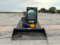 2022 JCB 3TS-8T AG