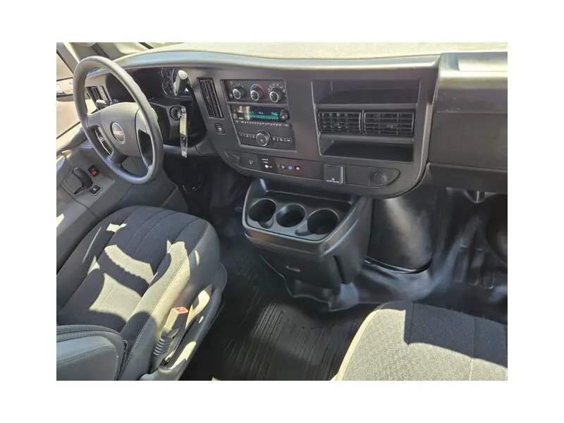 2025 GMC SAVANA