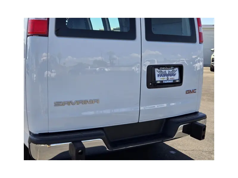 2025 GMC SAVANA