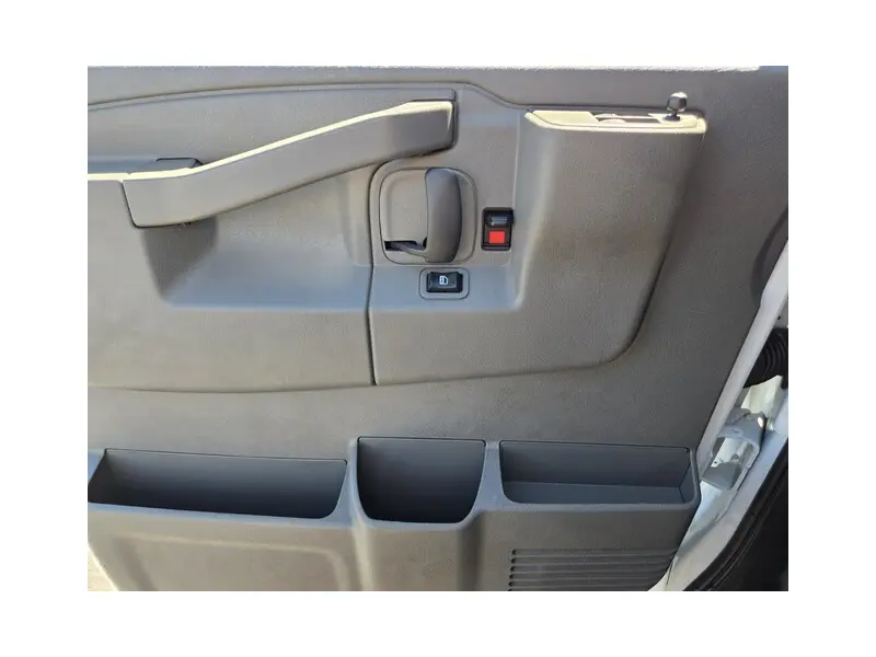 2025 GMC SAVANA