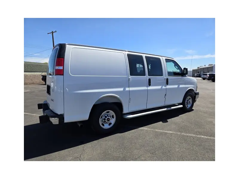 2025 GMC SAVANA