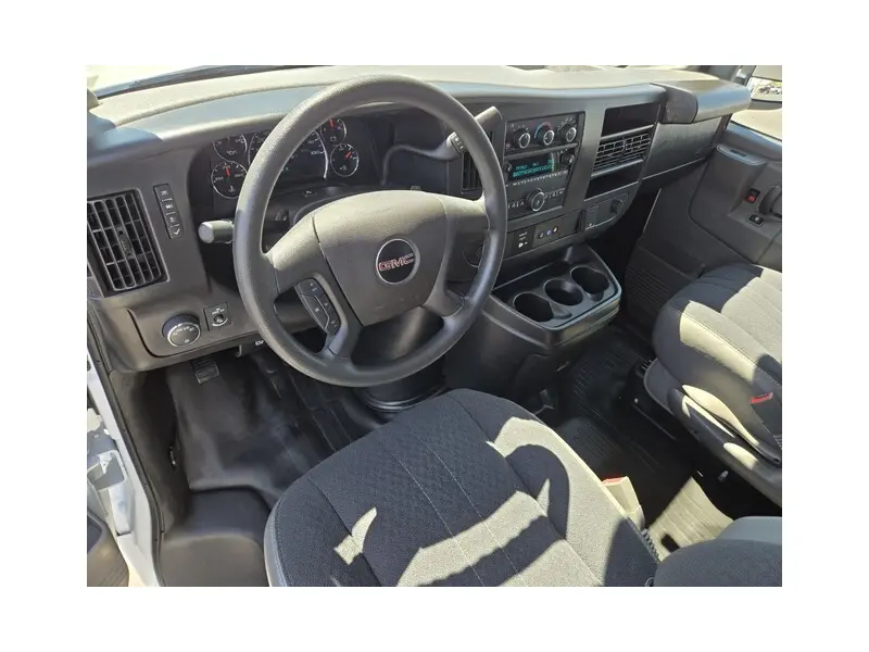2025 GMC SAVANA