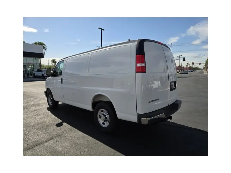 2026 CHEVROLET EXPRESS
