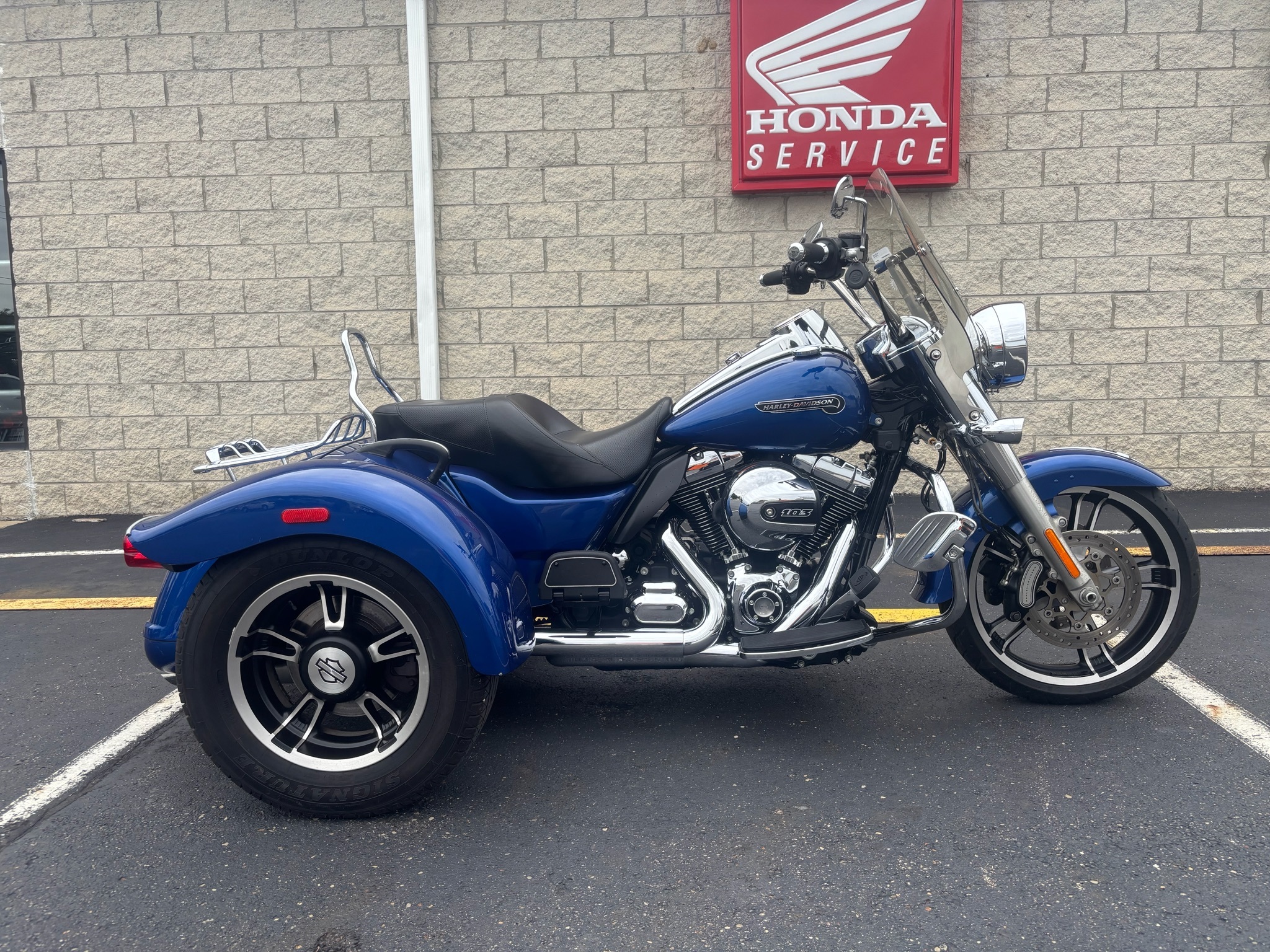 2015 Harley-Davidson Freewheeler™ in Massillon, OH