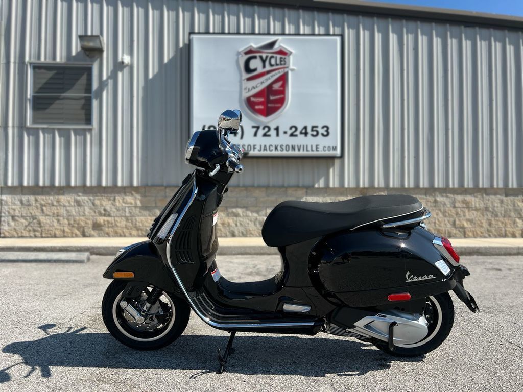 2027 Vespa GTS 310 310 in Jacksonville, FL