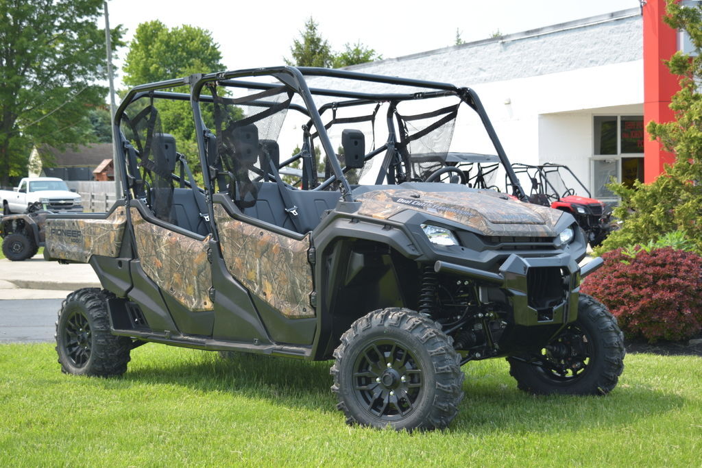 2023 Honda® Pioneer 1000-6 Deluxe Crew Camo in heath OH