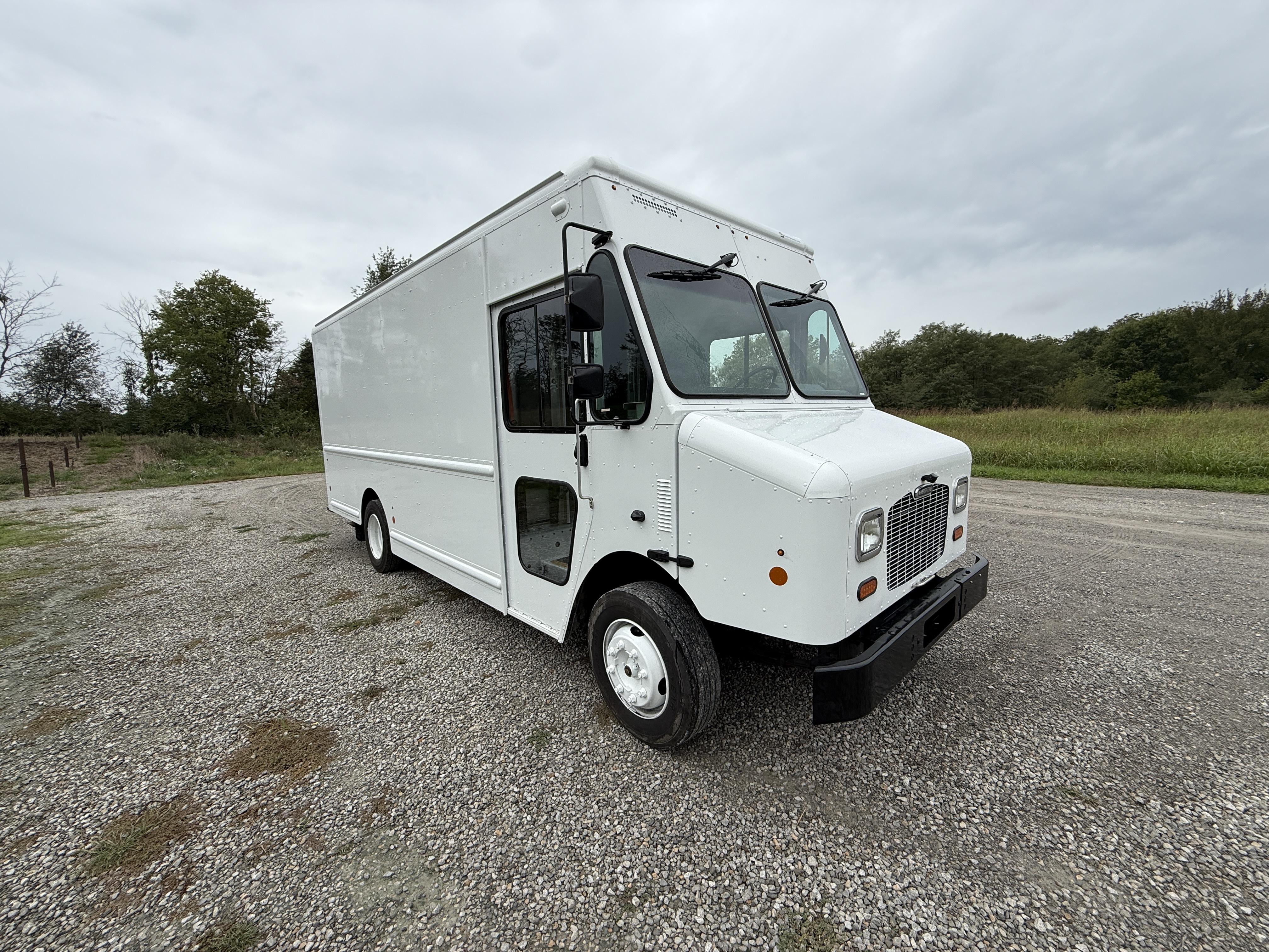 2021 FREIGHTLINER CHASSIS in Holt, MO