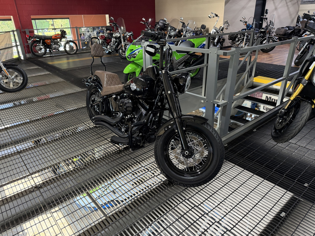 2016 Harley-Davidson FLSS SLIM S in Monroe, MI