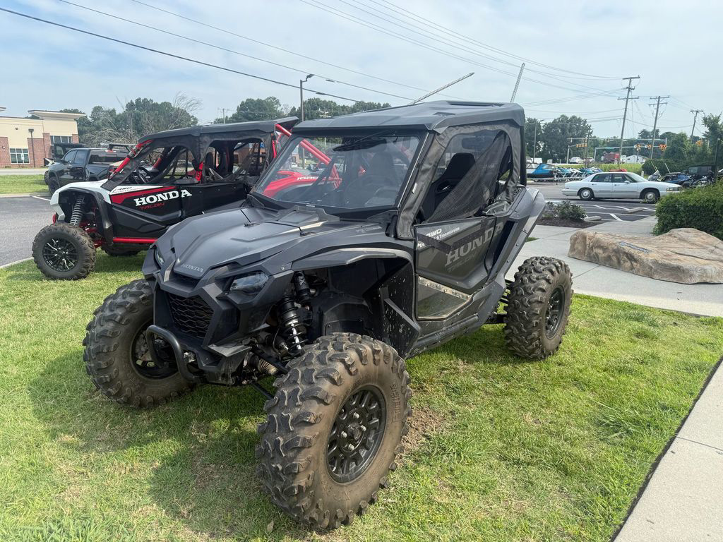2022 Honda Talon 1000R FOX Live Valve in prince george VA