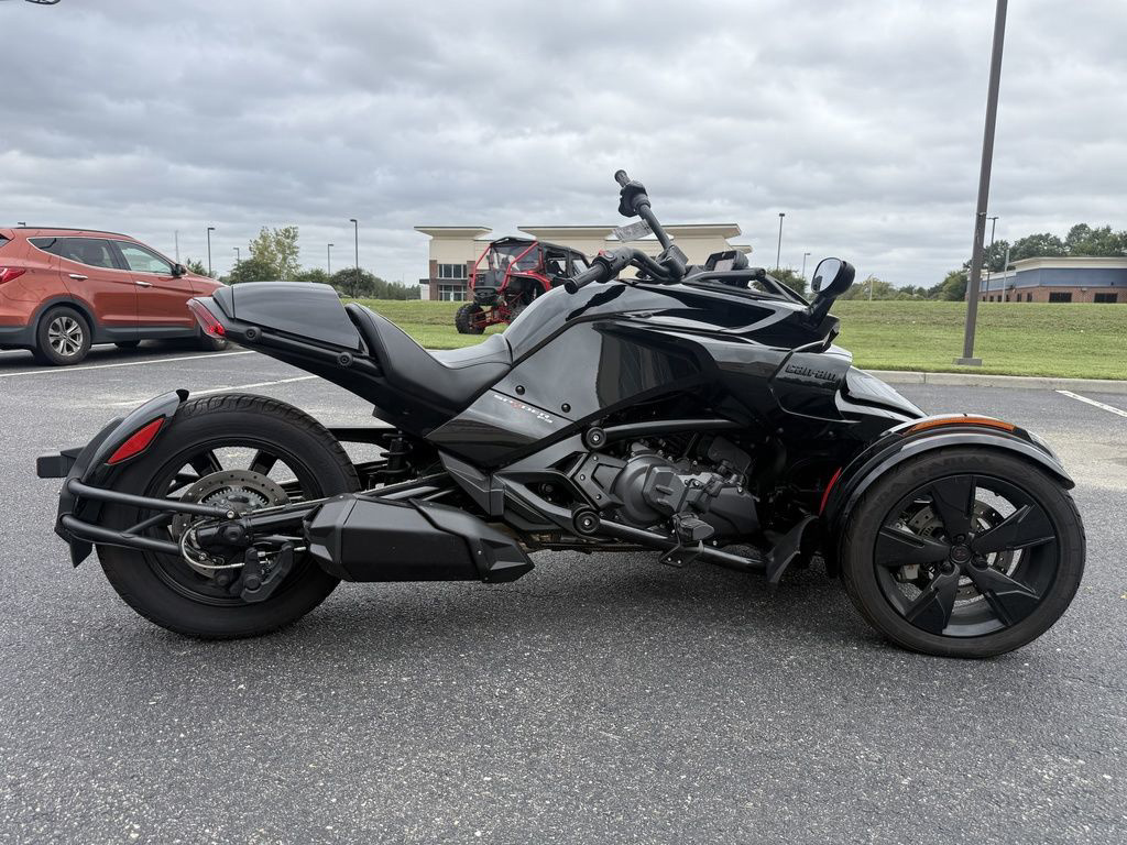 2022 Can-Am Spyder F3 RD 1330 SE6 BK 22 STD BASE in Prince George, VA