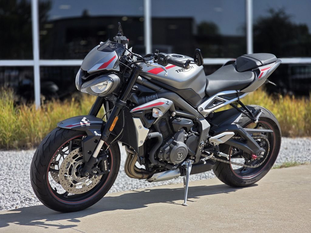 2022 Triumph Street Triple R Matte Silver Ice R in Mckinney, TX