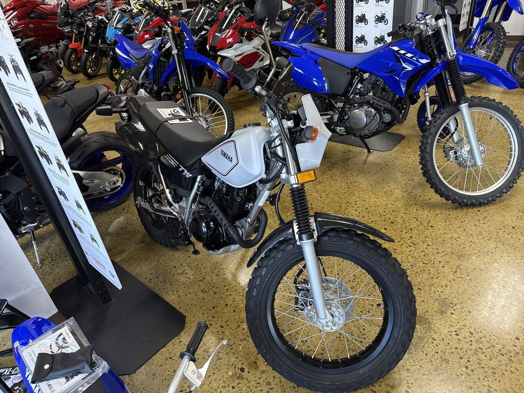 2027 Yamaha TW200 200 in Fairfield, OH