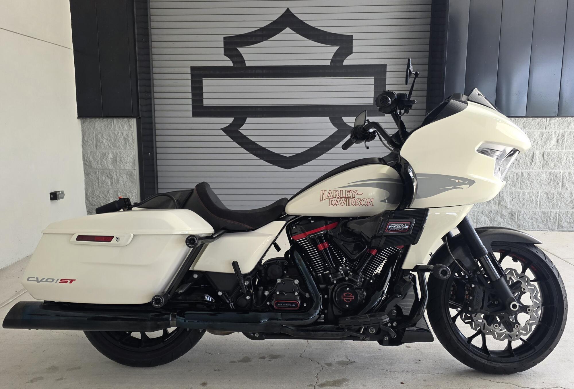 2024 Harley-Davidson CVO Road Glide ST CVO ST in Lutz, FL