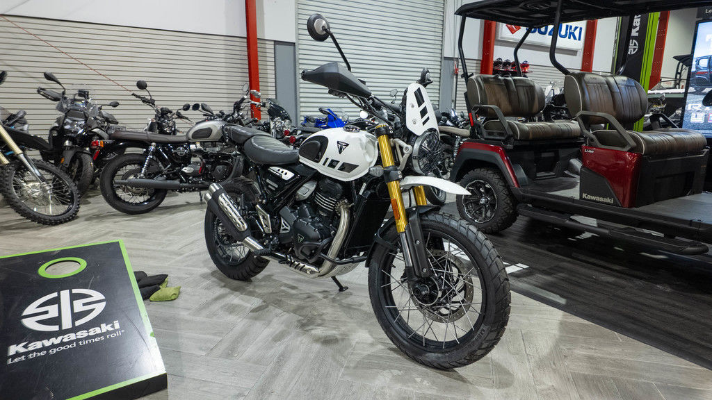 2026 Triumph Scrambler 400 XC Vanilla White 400 XC in Hobe Sound, FL