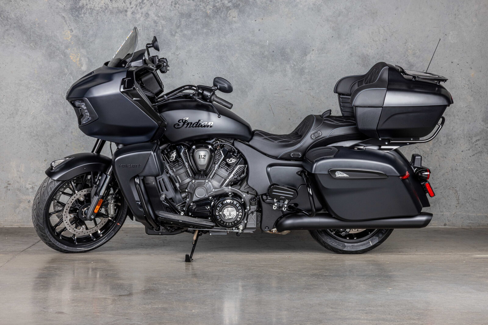 2026 Indian Motorcycle Pursuit Dark Horse + 112 & Audio Package 386117 DARK HORSE in Centerville, UT