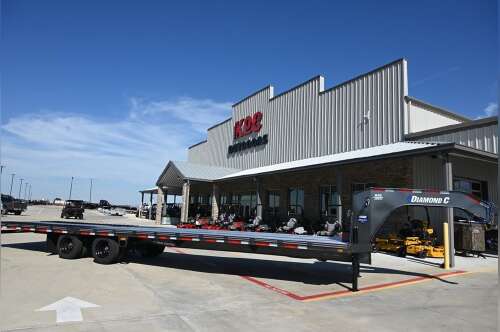 2027 Diamond C FMAX 212 25.9K HDT PACESETTER 35' X 102" in caldwell TX