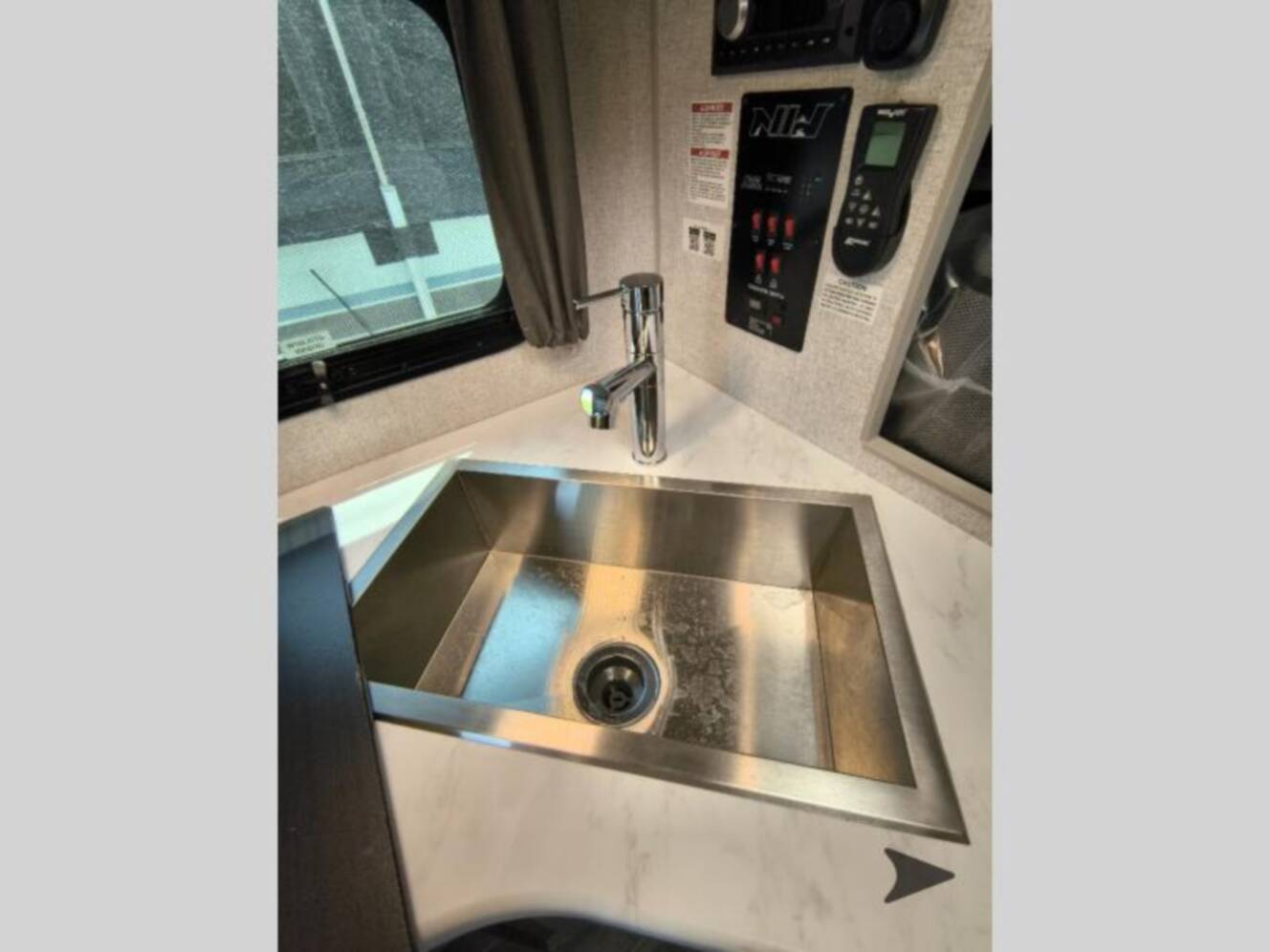 A photo of this 2027 Northwood Arctic Fox 990