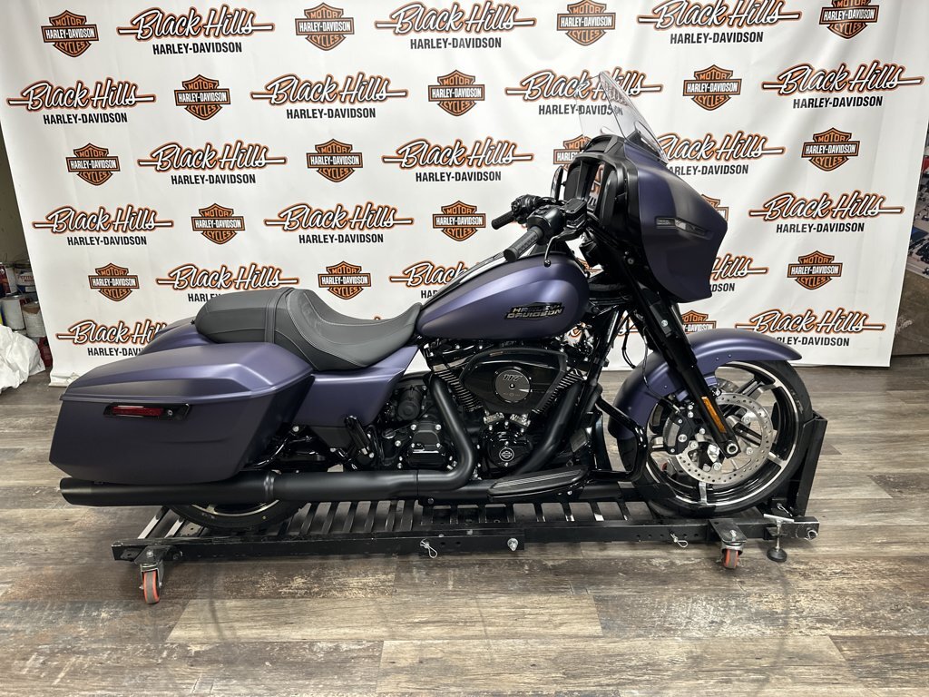 2025 Harley-Davidson Street Glide in Sturgis, SD