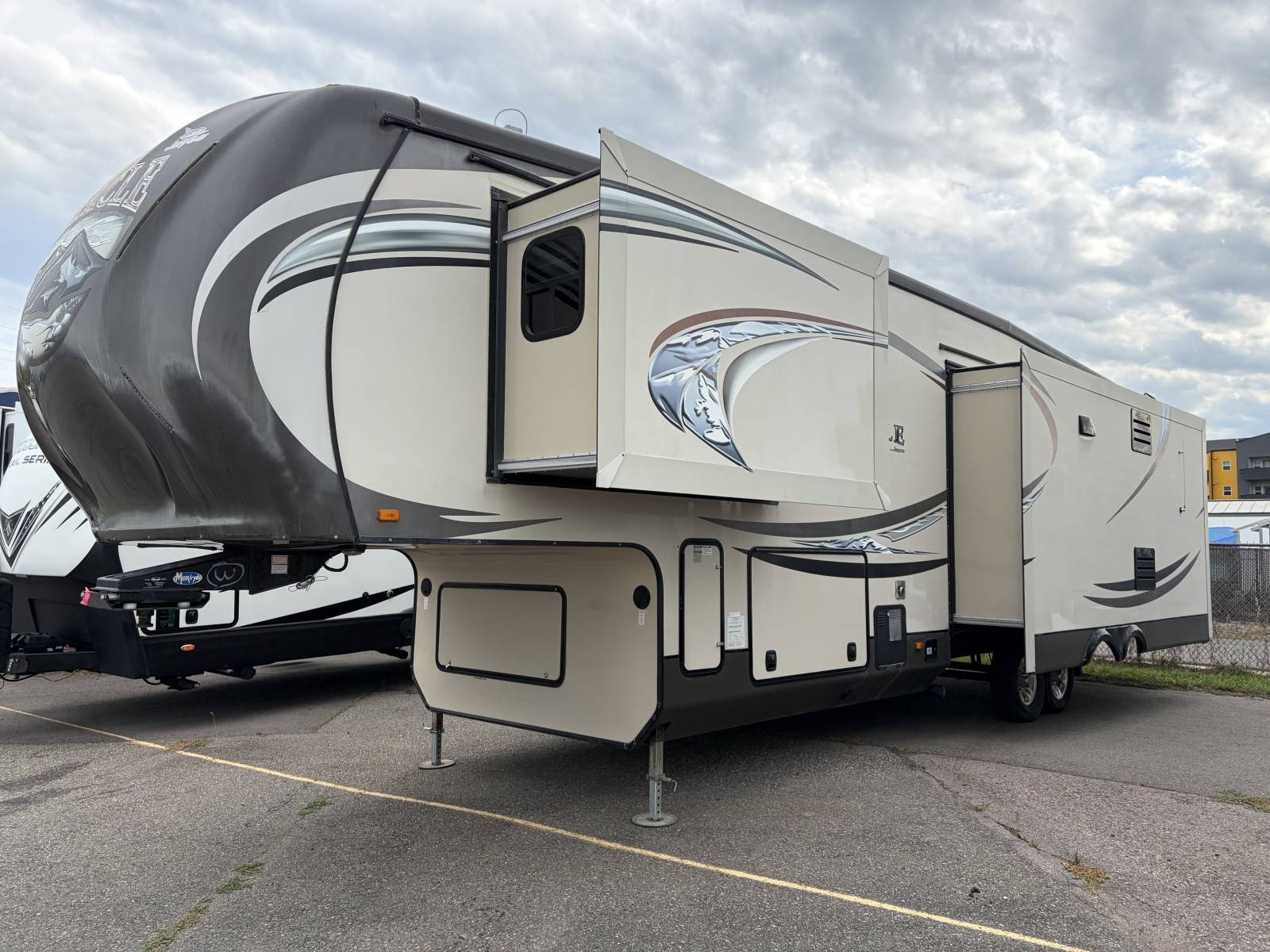 2014 Jayco PINNACLE 36KPTS in missoula MT