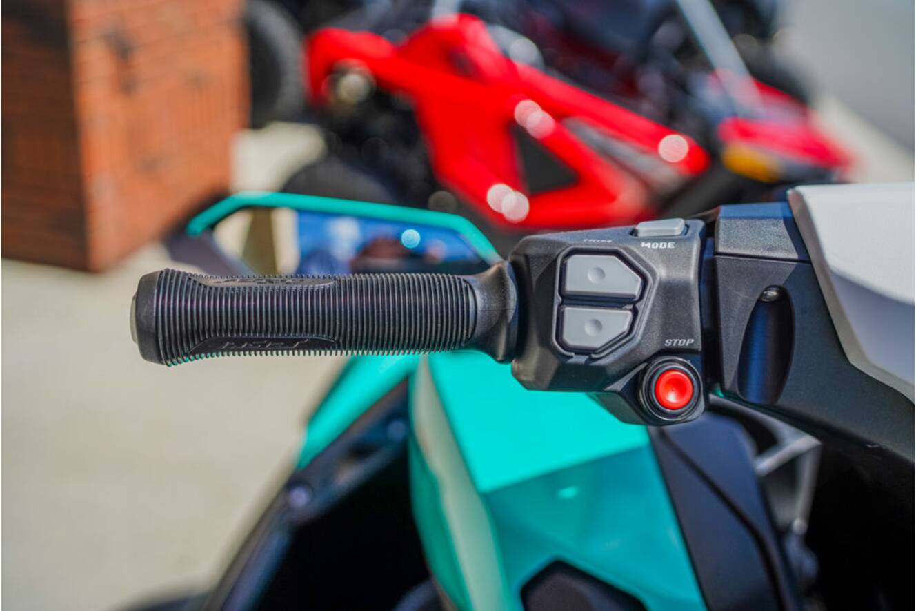 A photo of this 2026 Kawasaki Jet Ski® Ultra® 310 LX-S