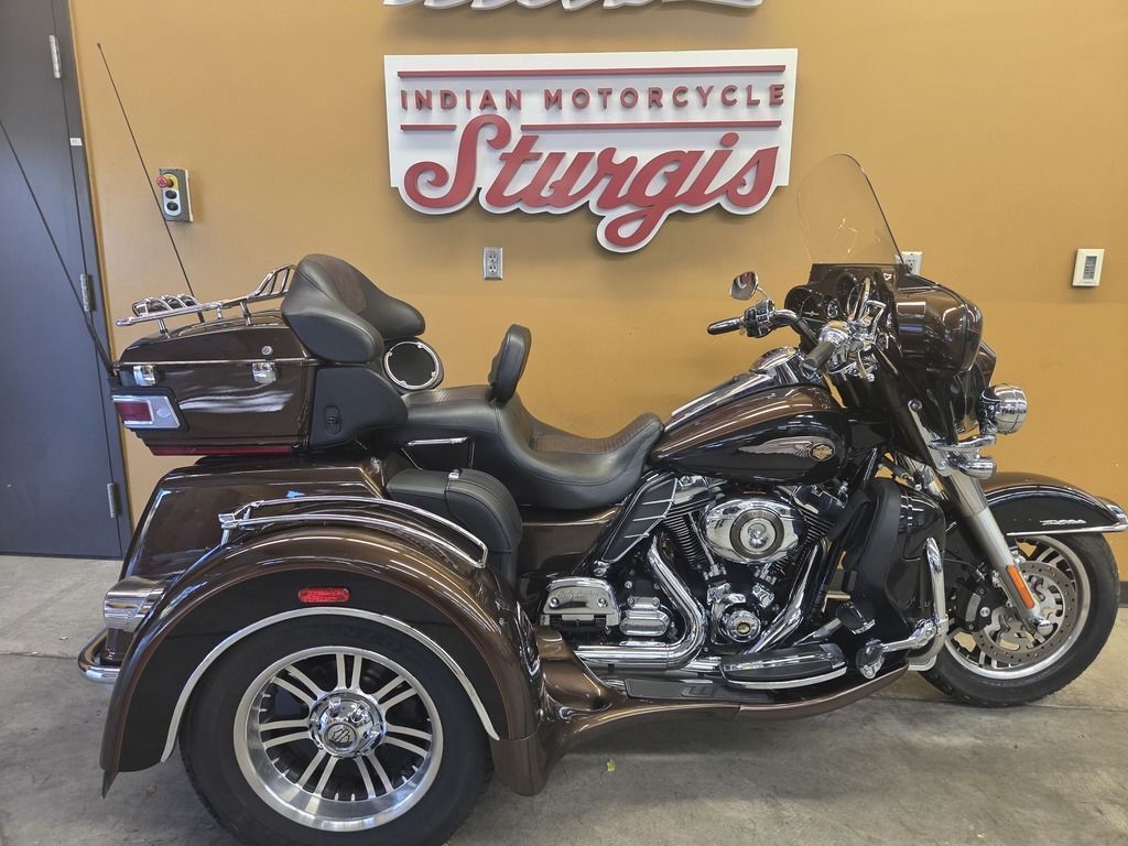 2013 Harley-Davidson® FLHTCUTG - Tri Glide® Ultra Classic® ULTRA CLASSIC in Sturgis, SD