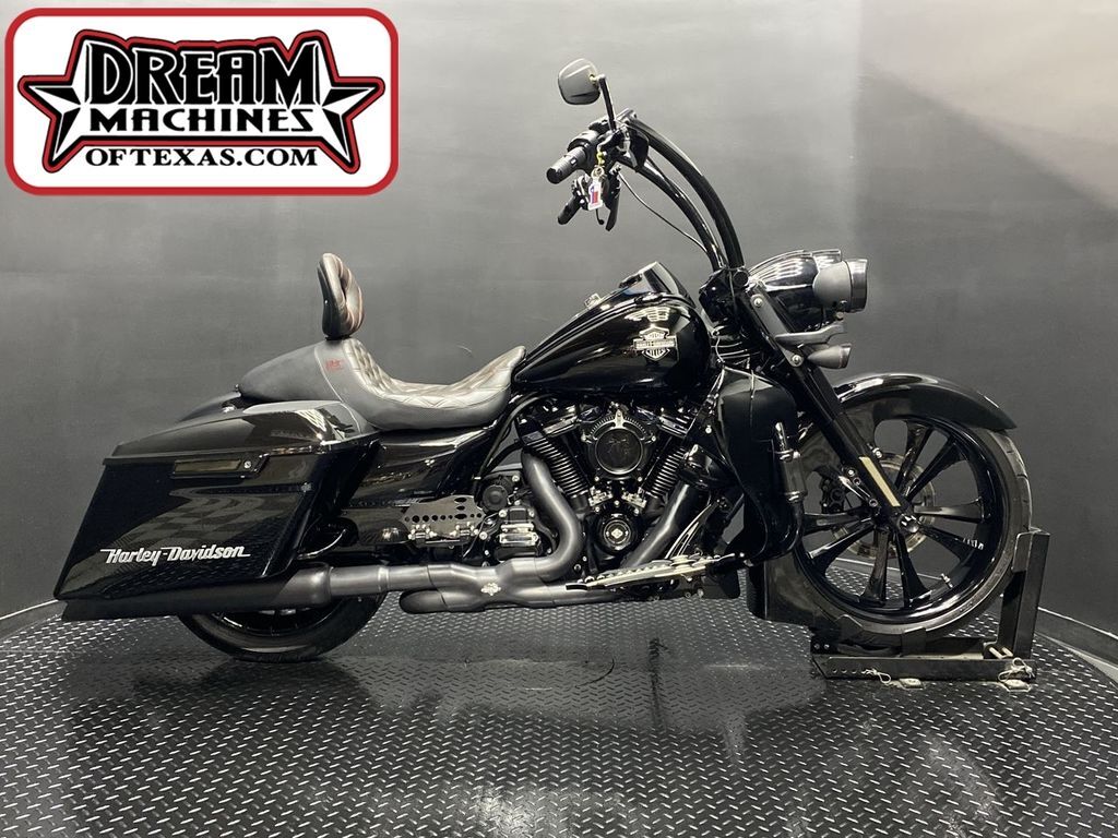 2018 Harley-Davidson® FLHRXS - Road King® Special SPECIAL in Farmers Branch, TX