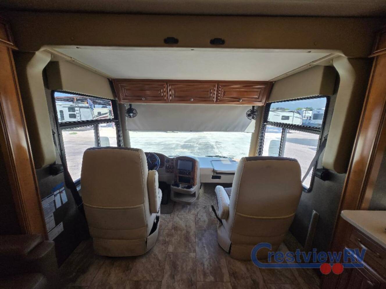 A photo of this 2017 Thor Motor Coach Palazzo 35.1