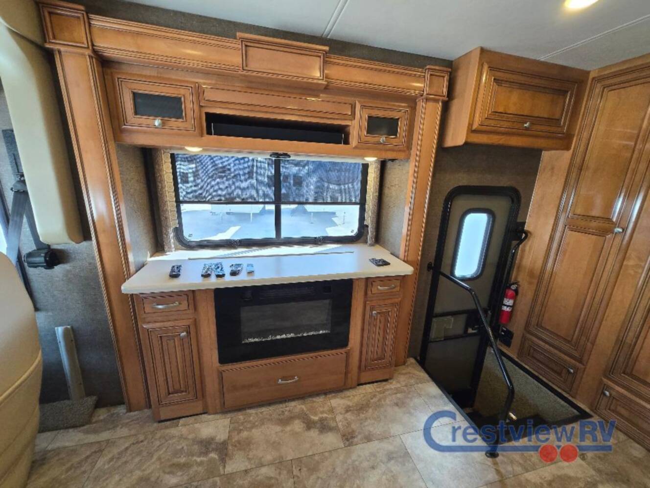 A photo of this 2017 Thor Motor Coach Palazzo 35.1