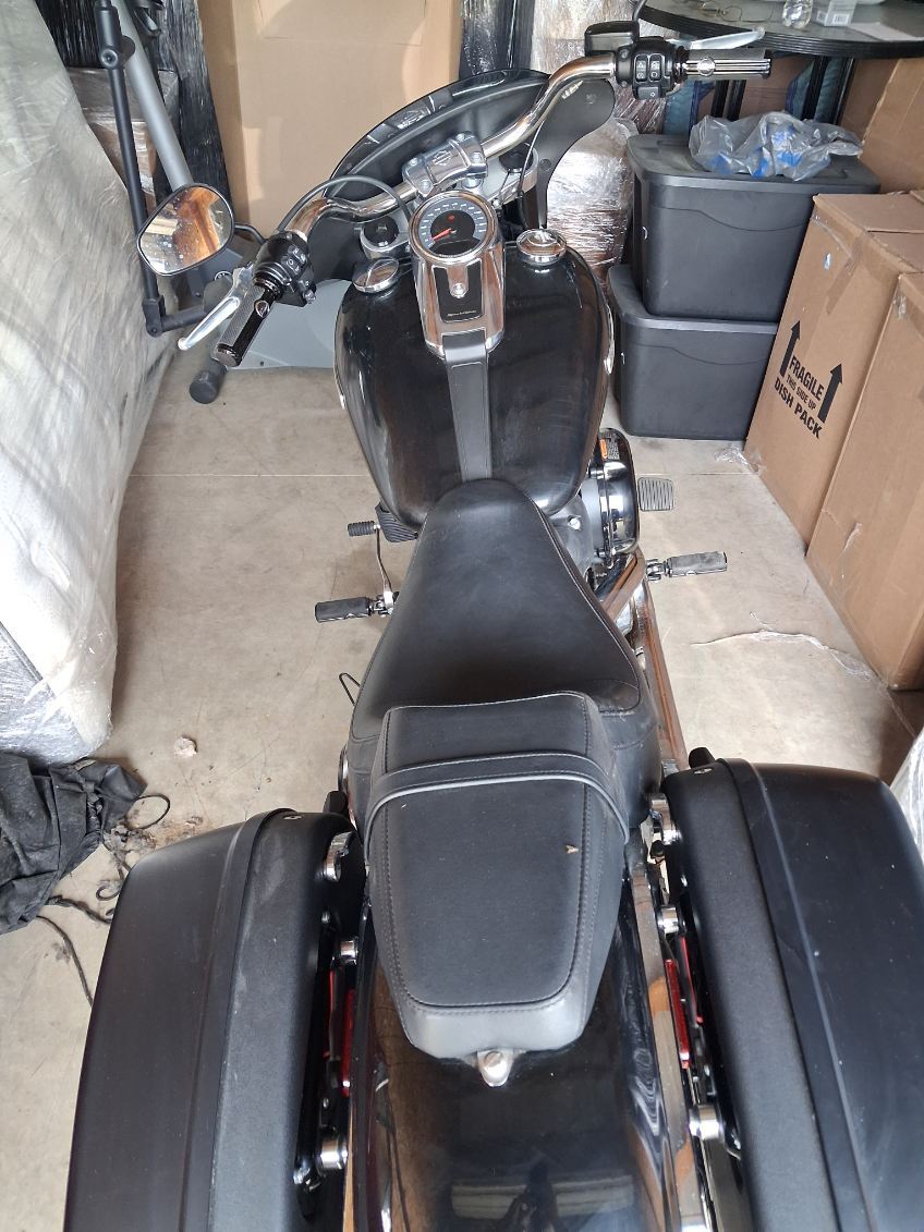 2018 Harley-Davidson SPORT GLIDE in Oelwein, IA