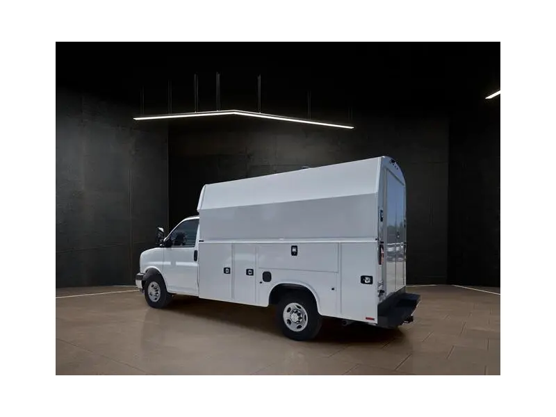 2026 CHEVROLET EXPRESS