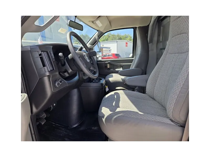 2026 CHEVROLET EXPRESS