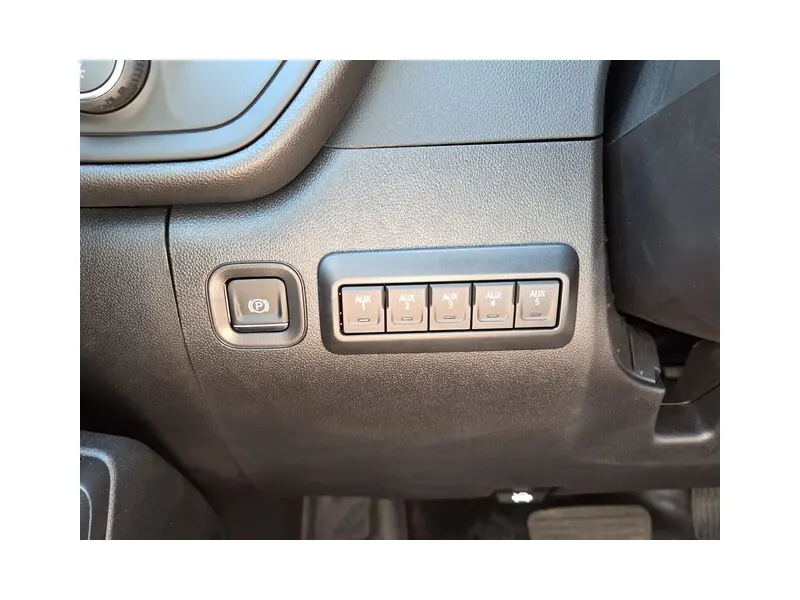 2025 CHEVROLET SILVERADO 3500