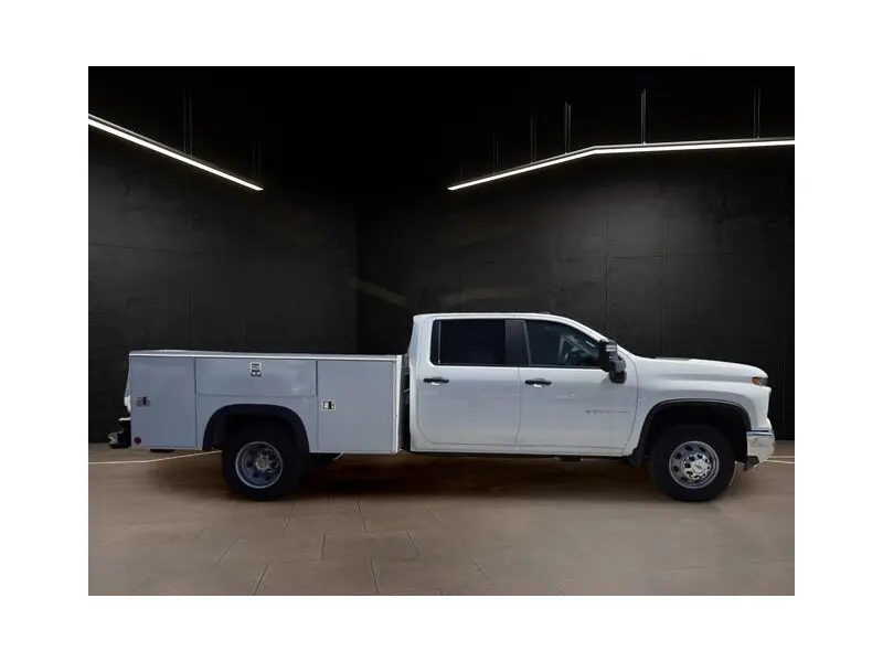 2025 CHEVROLET SILVERADO 3500
