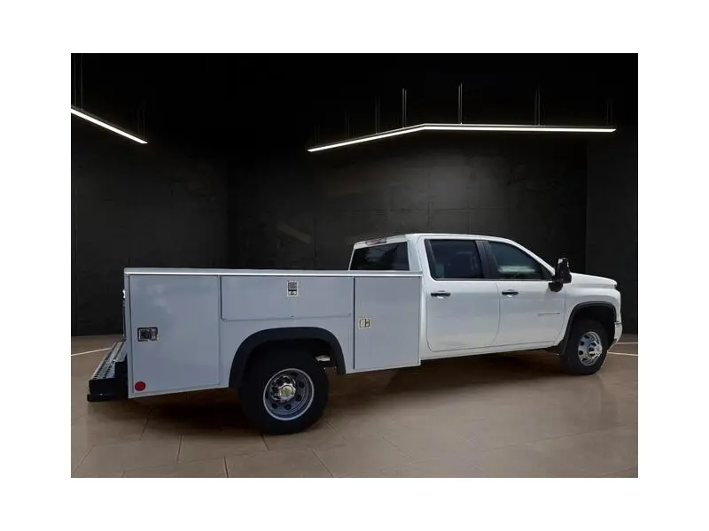 2025 CHEVROLET SILVERADO 3500