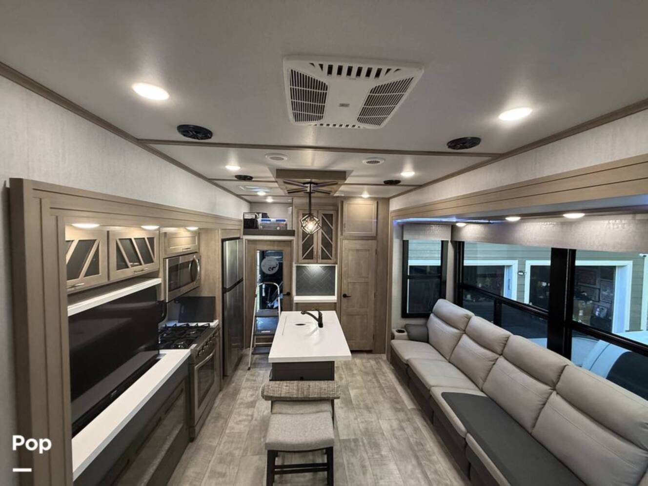 A photo of this 2023 Grand Design Momentum 410TH