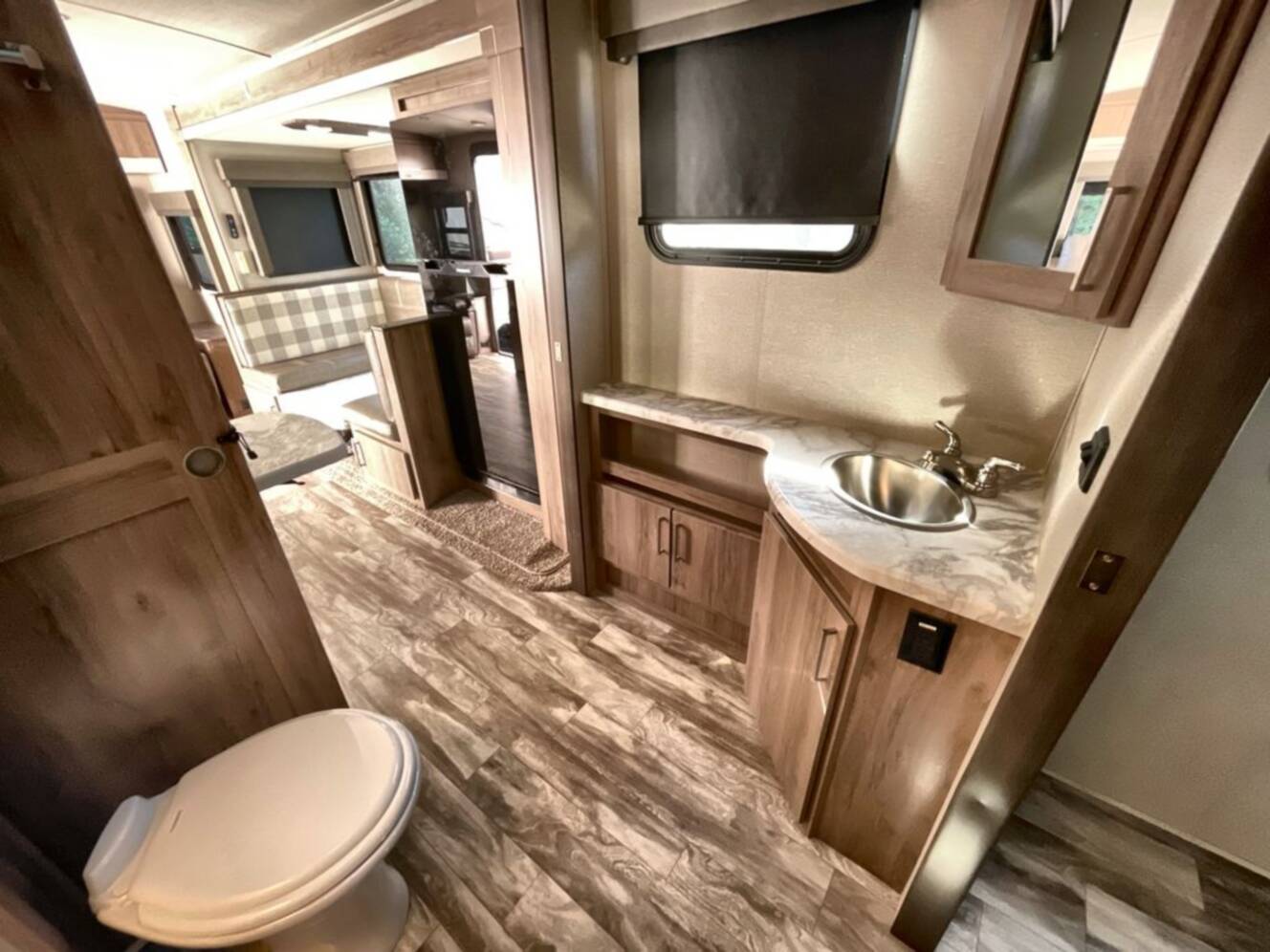 A photo of this 2022 Grand Design Imagine 2500RL