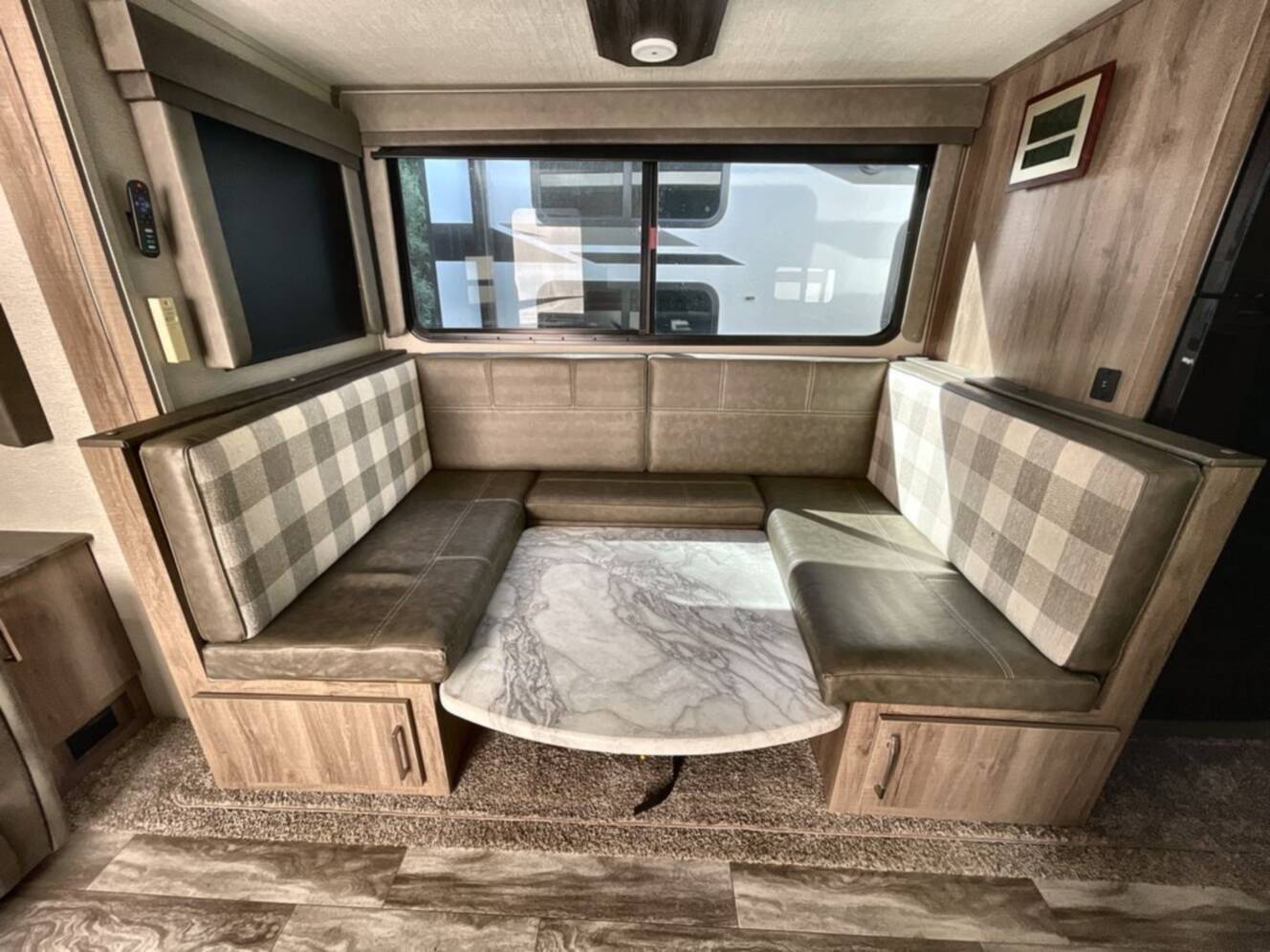 A photo of this 2022 Grand Design Imagine 2500RL
