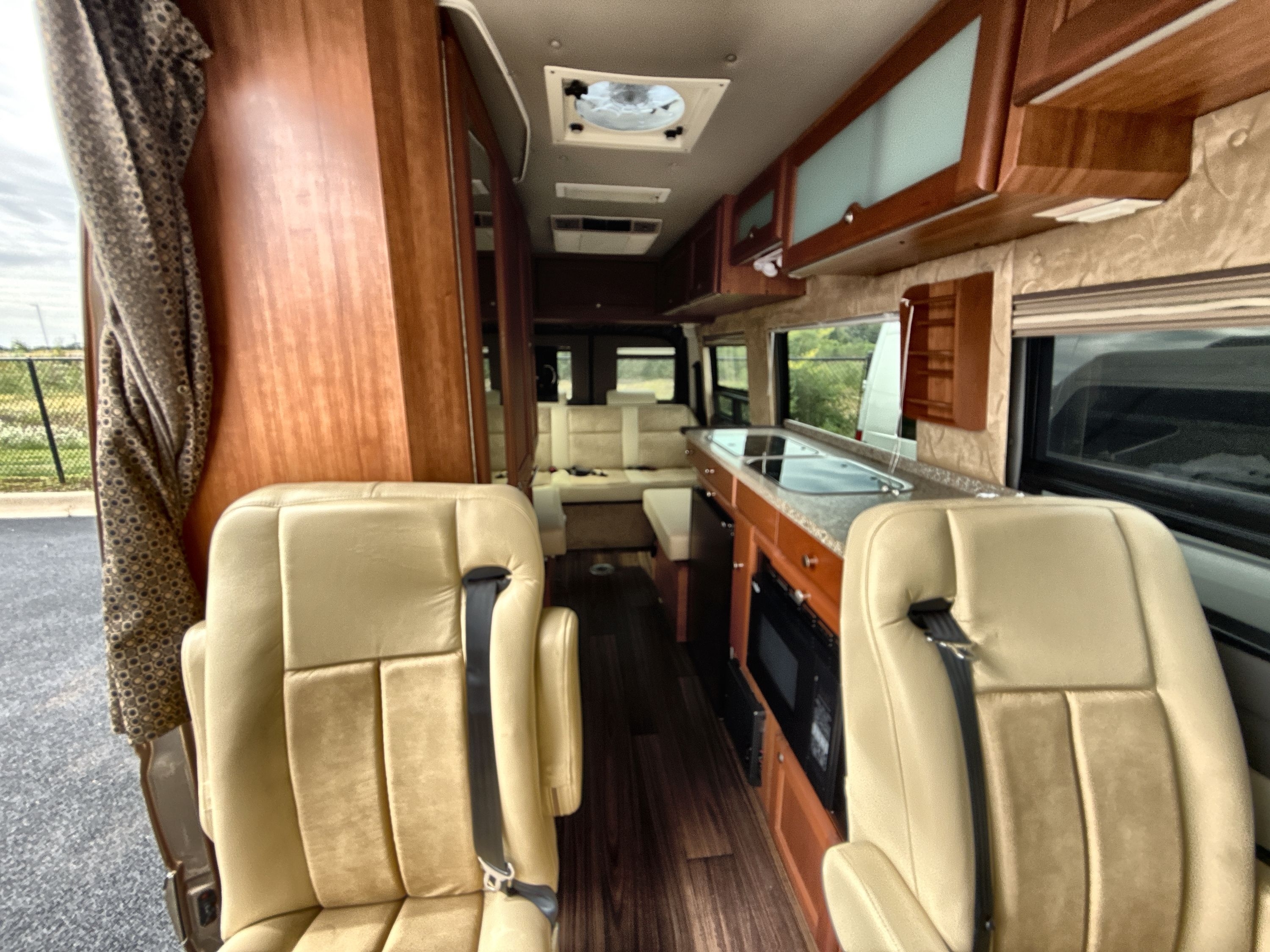 2014 Roadtrek ROADTREK RS ADVENTUROUS in roscoe IL