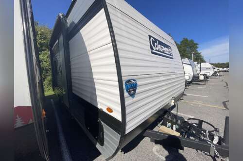 2025 Keystone COLEMAN 17R in hamburg PA