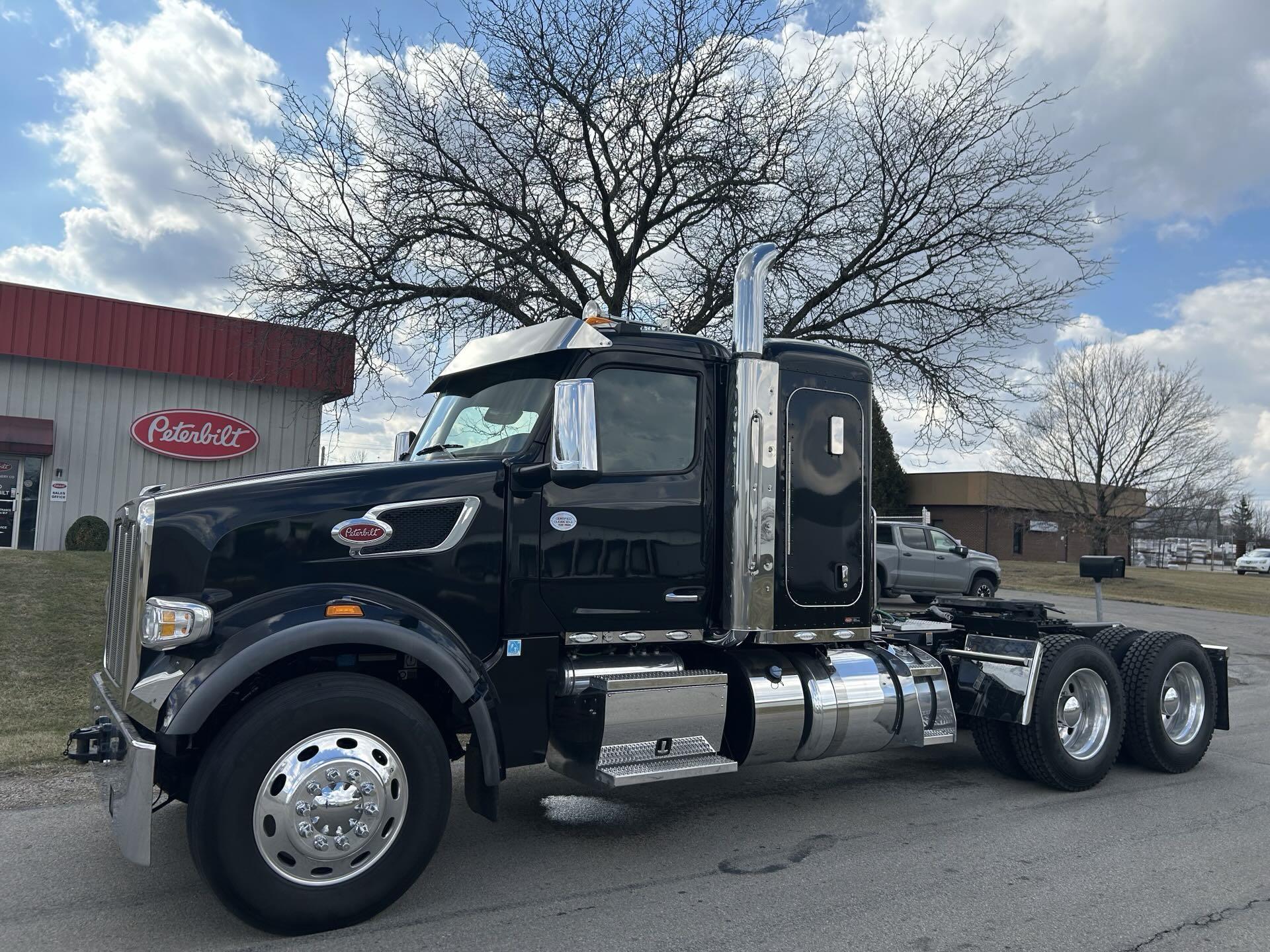 2025 PETERBILT 567 in Broadview Heights, OH