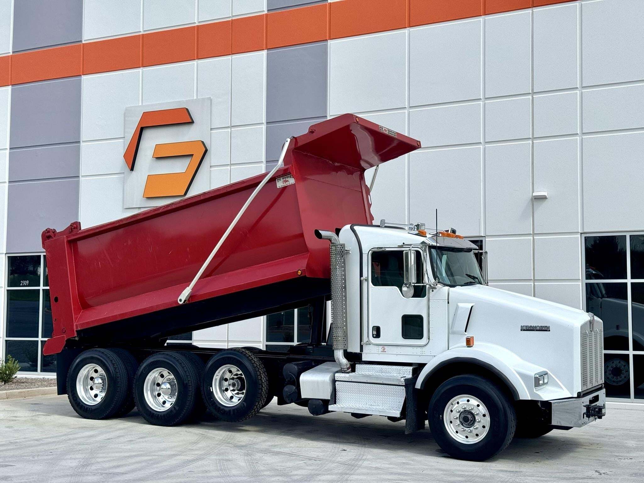 2020 KENWORTH T800 in Greer, SC