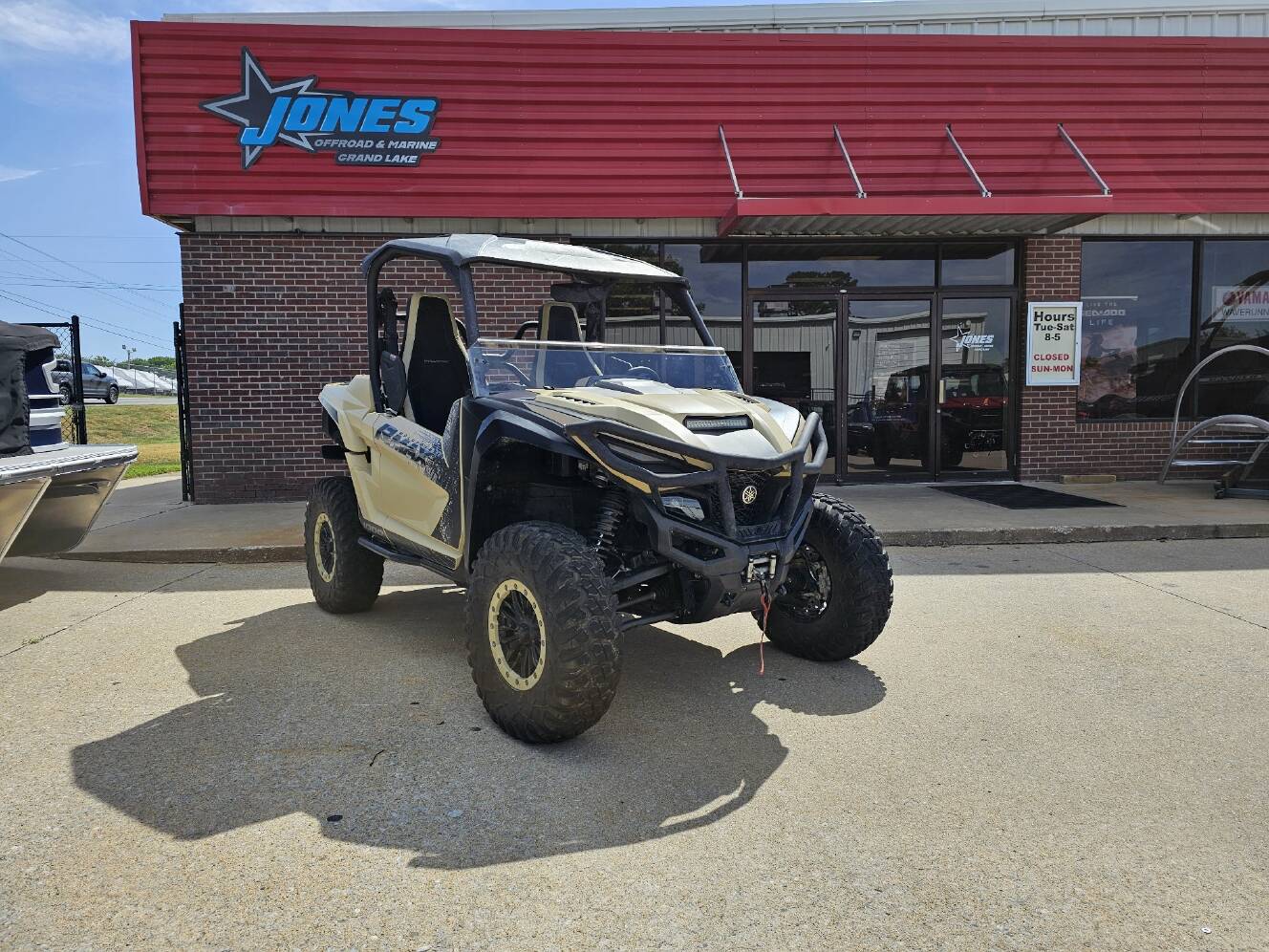 A photo of this 2023 Yamaha Wolverine RMAX2 1000 XT-R