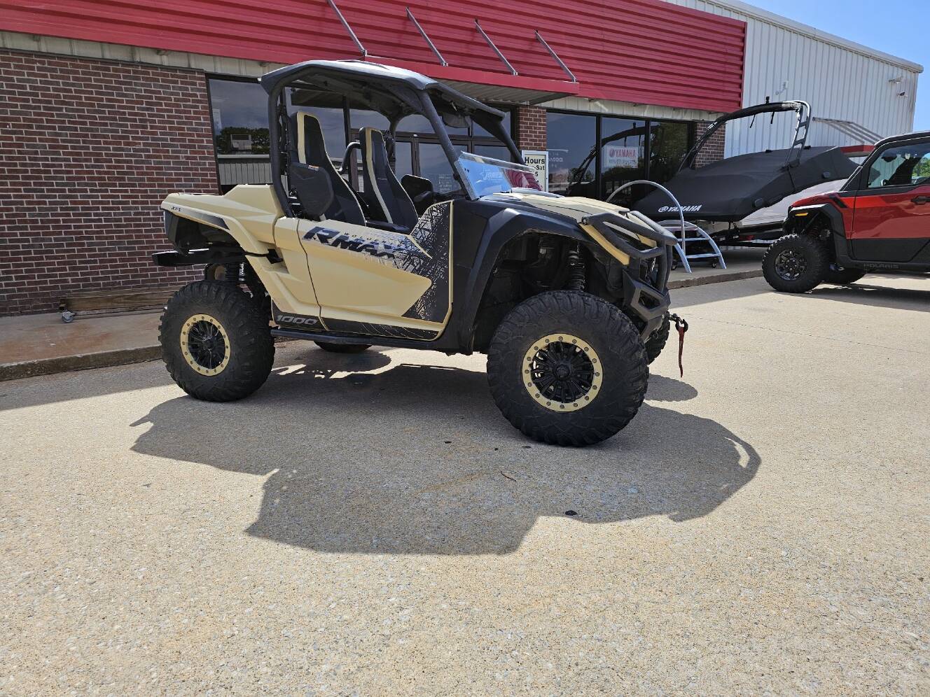 A photo of this 2023 Yamaha Wolverine RMAX2 1000 XT-R